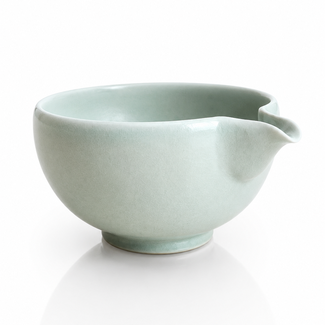 Mint Celadon Matcha Pouring Bowl — Katakuchi