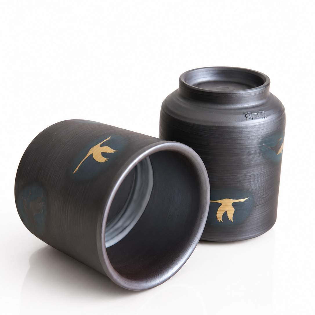 Luxury Japanese yunomi in wooden gift box